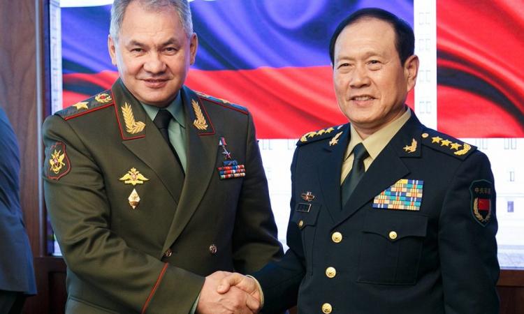 Глава Минобороны КНР пригласил Сергея Шойгу в Китай на военные учения